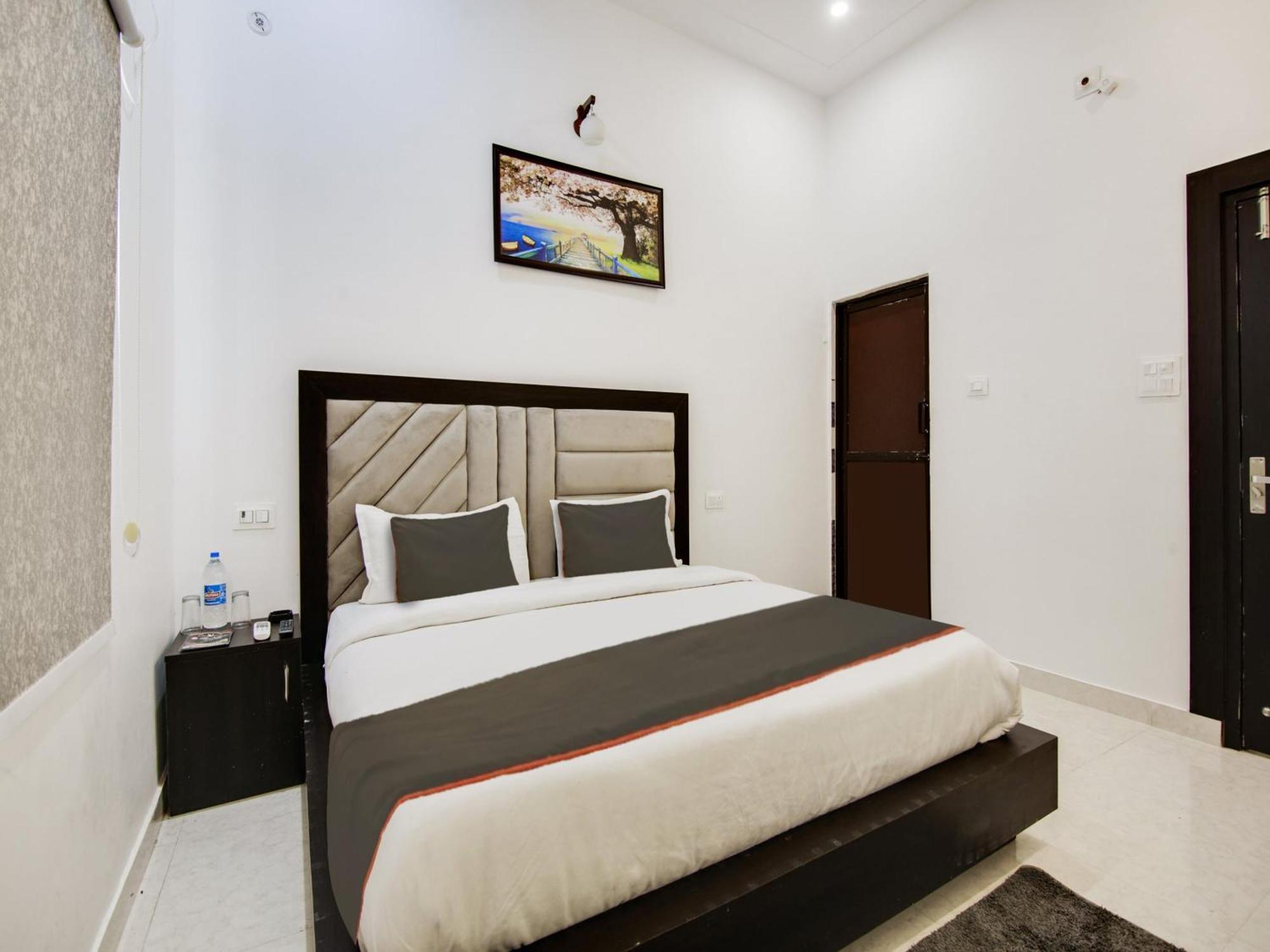 The Nines Hotel & Restro Nainital Bagian luar foto